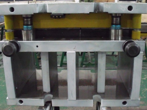 What are the use of various continuous mold material forms?